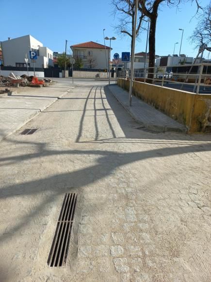 Est&aacute; conclu&iacute;da a repavimenta&ccedil;&atilde;o da Travessa de Santa Clara